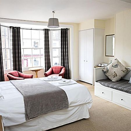 Отель The White Bear Shipston-on-Stour Экстерьер фото